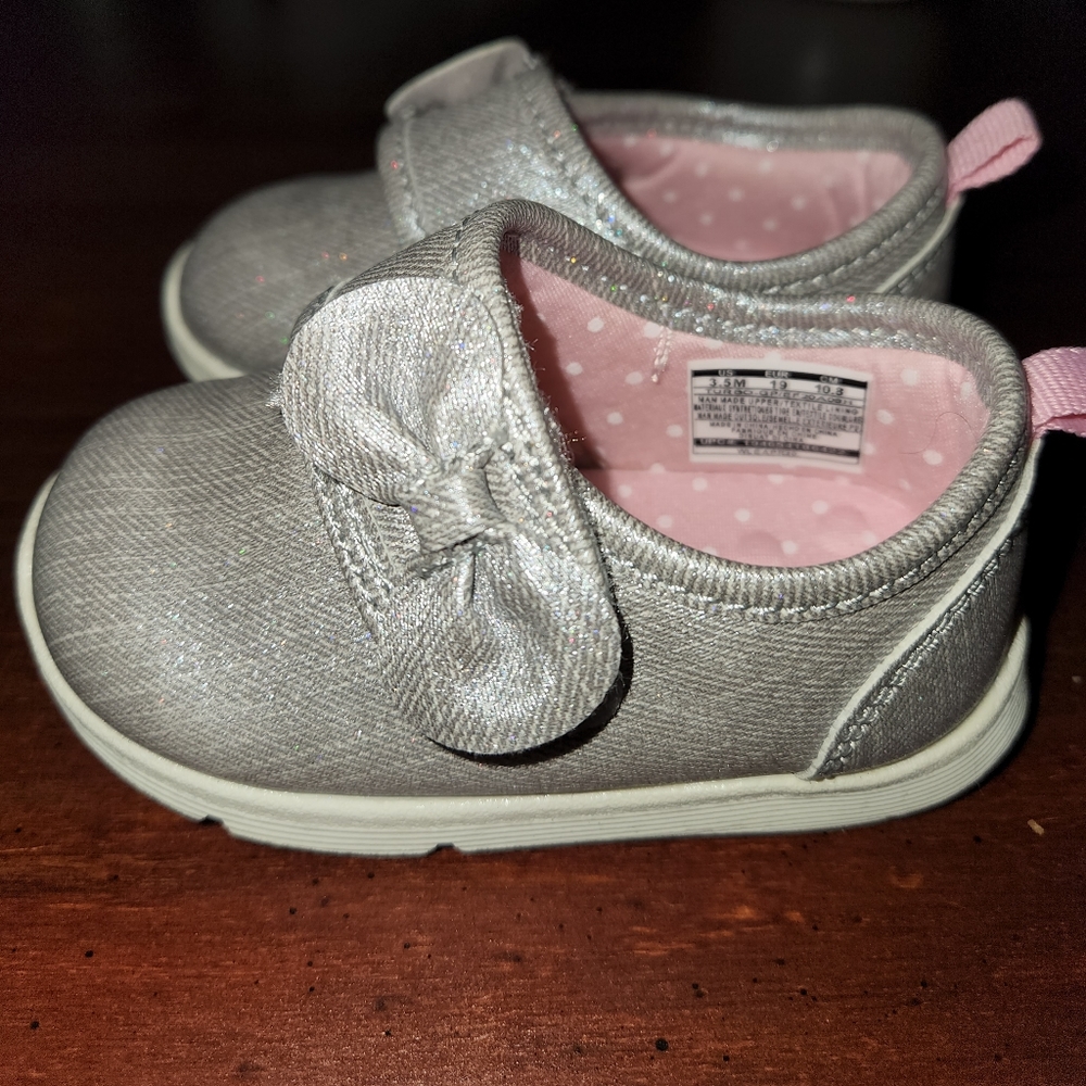 Carter's Every Step Shoe - Size 3.5
